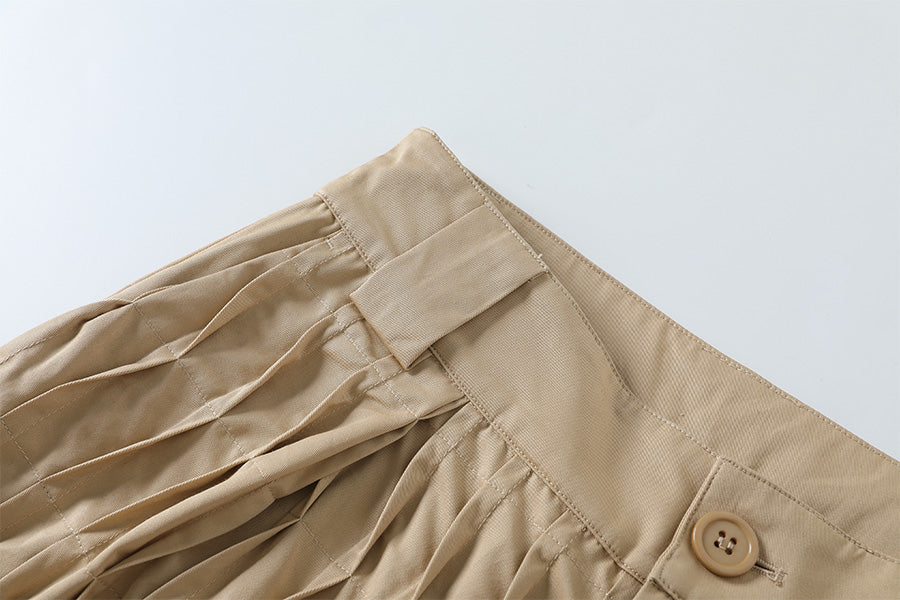 Pleated Sandler Short